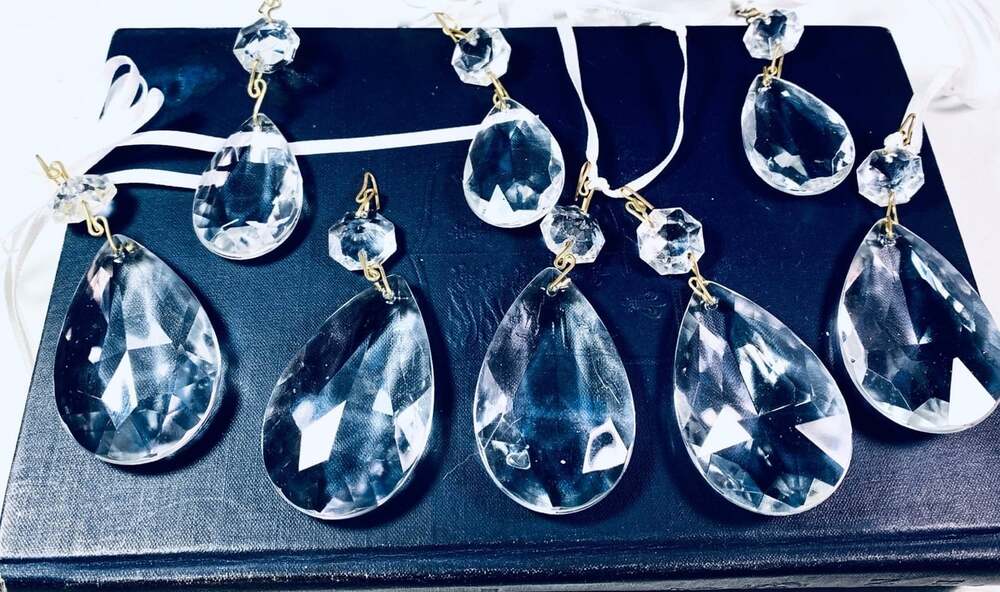 Vintage Chandelier Replacement prism  glass tear drops